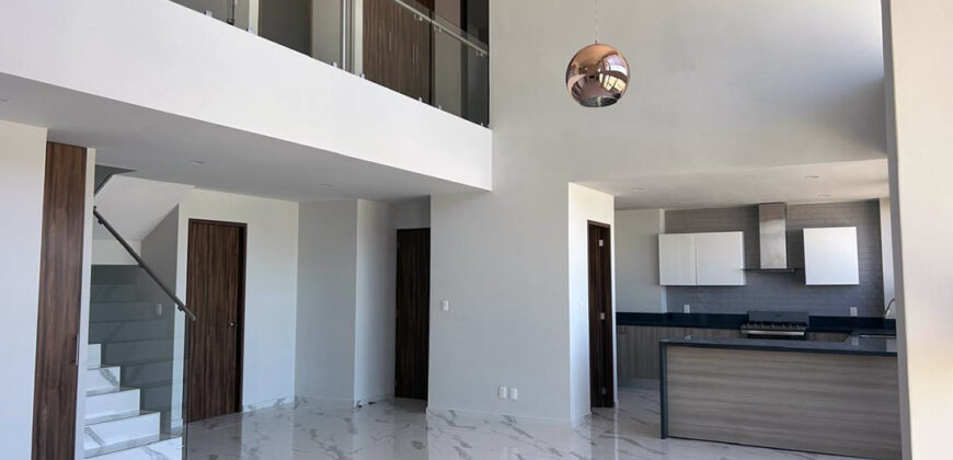 PENTHOUSE EN VENTA EN TORRE AVISTA, LOMAS DE ANGELÓPOLIS, PUEBLA