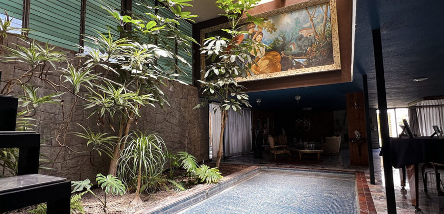 CASA EN VENTA EN BOULEVARD 14 SUR, JARDINES DE SAN MANUEL, PUEBLA