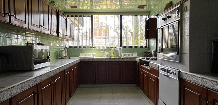CASA EN VENTA EN BOULEVARD 14 SUR, JARDINES DE SAN MANUEL, PUEBLA